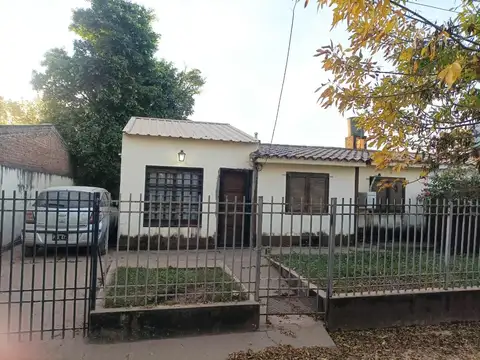 Casa en Venta en 500 Viviendas, Barranqueras
