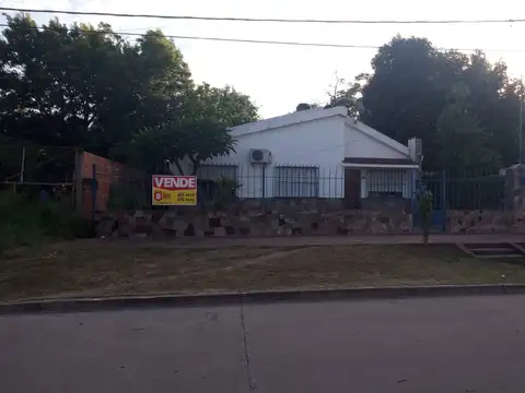 Casa en Venta en La Leonesa, Bermejo
