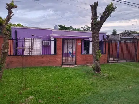 Casa en Venta en La Leonesa, Bermejo