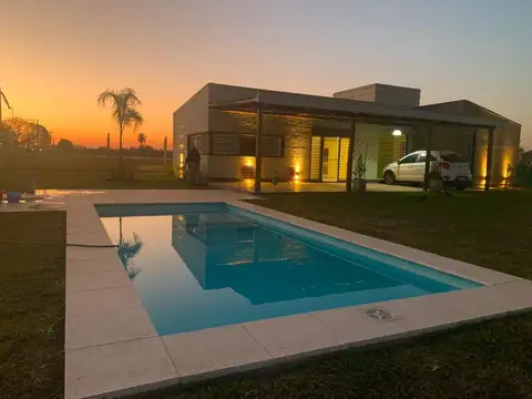 Casa en Venta en Puerto Tirol, Libertad