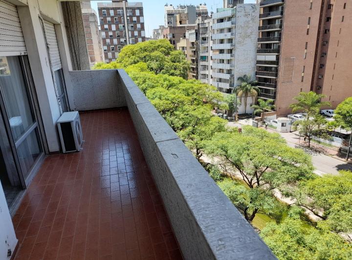Departamento · 180m² · 5 Dormitorios