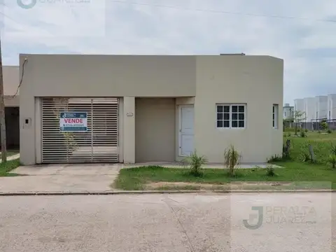 Casa en Venta en Villa Angela, Mayor Luis J. Fontana
