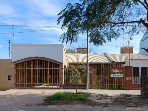 Casa en Venta en Presidencia Roque Saenz Peña, Comandante Fernández