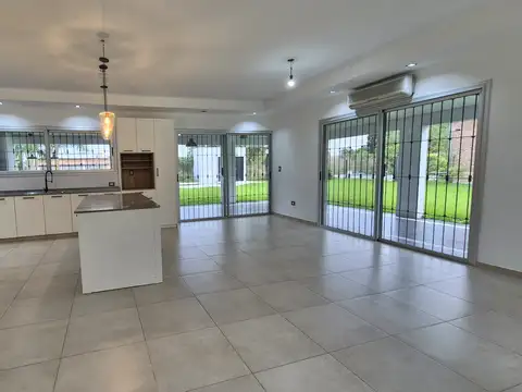 Casa en Venta en Puerto Tirol, Libertad