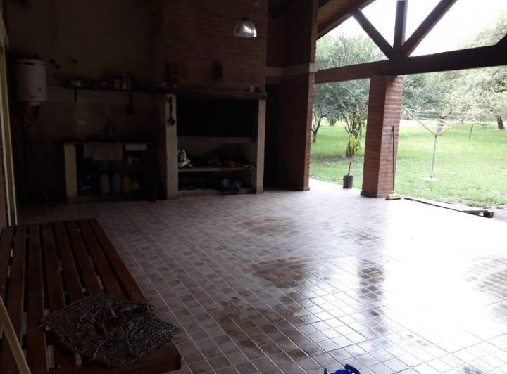 Casa · 220m² · 5 Ambientes · 2 Cocheras