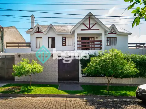 Casa en Venta en Barrio Grand Bourg, Salta