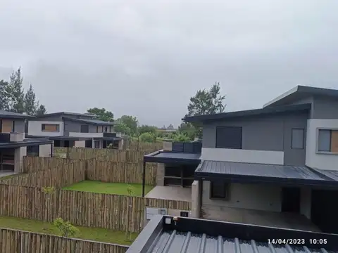 Casa en Venta en Praderas De San Lorenzo, Countries y Barrios Cerrados en San Lorenzo