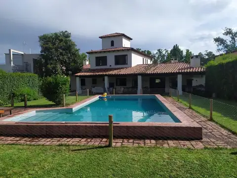 Casa en Venta en Villa San Lorenzo, La Caldera
