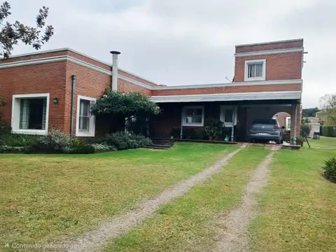 Casa en Venta en Los Álamos, Capital