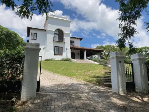 Casa en Venta en Villa San Lorenzo, La Caldera