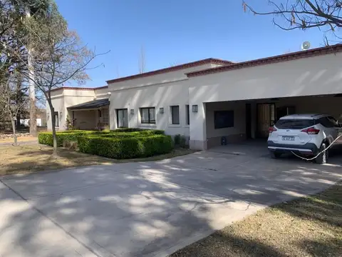 Casa en Venta en Villa San Lorenzo, La Caldera
