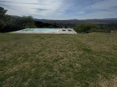 Casa en Venta en Los Zarzos De San Lorenzo, Countries y Barrios Cerrados en San Lorenzo