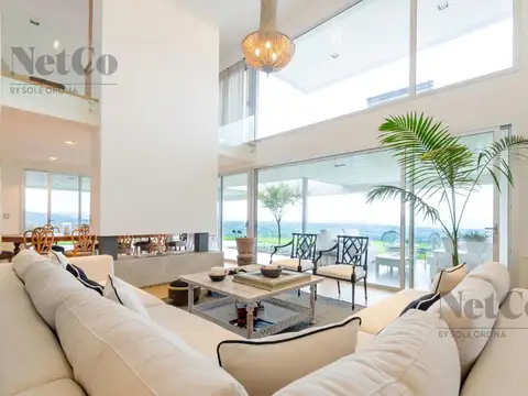 Casa en Venta en Los Zarzos De San Lorenzo, Countries y Barrios Cerrados en San Lorenzo
