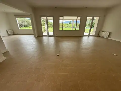 Casa en Venta en Villa San Lorenzo, La Caldera