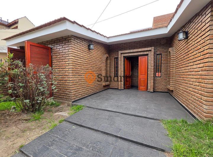Casa · 143m² · 5 Ambientes
