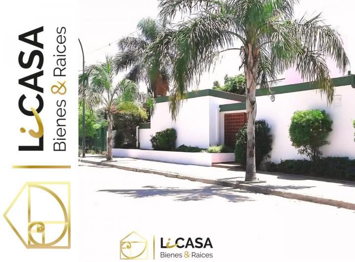 Casa · 215m² · 7 Ambientes · 2 Cocheras