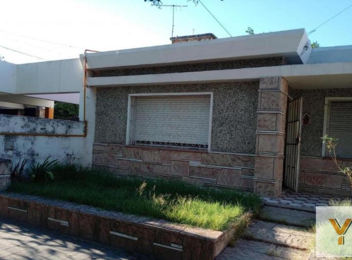 Casa · 320m² · 9 Ambientes