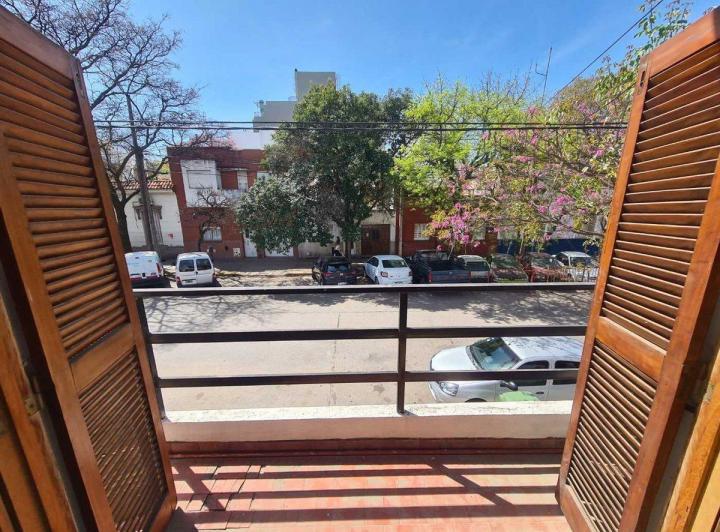 Casa · 92m² · 3 Ambientes · 2 Cocheras