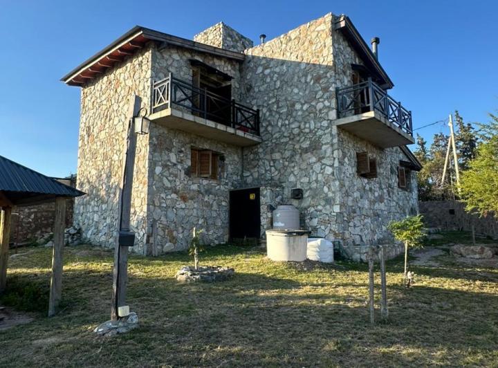 Casa · 160m² · 7 Ambientes · 2 Cocheras