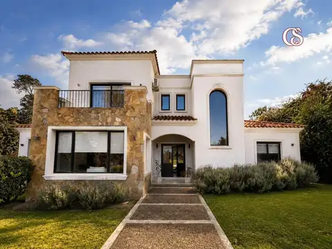 Casa en Alquiler en Villa San Lorenzo, La Caldera