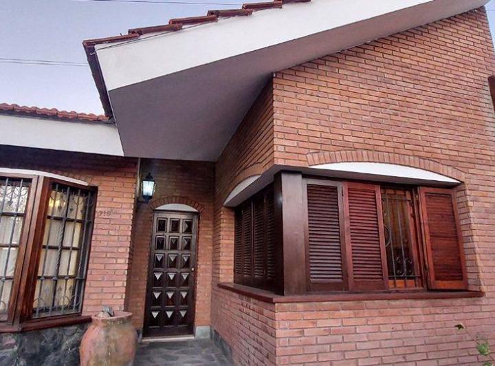 Casa · 128m² · 5 Ambientes