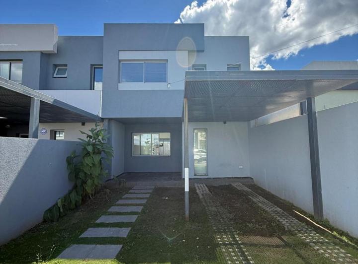 Casa · 105m² · 4 Ambientes
