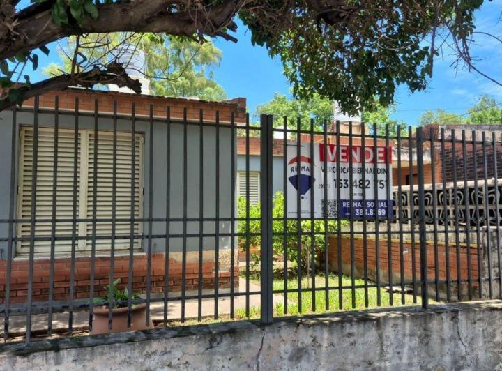 Casa · 122m² · 6 Ambientes · 3 Cocheras