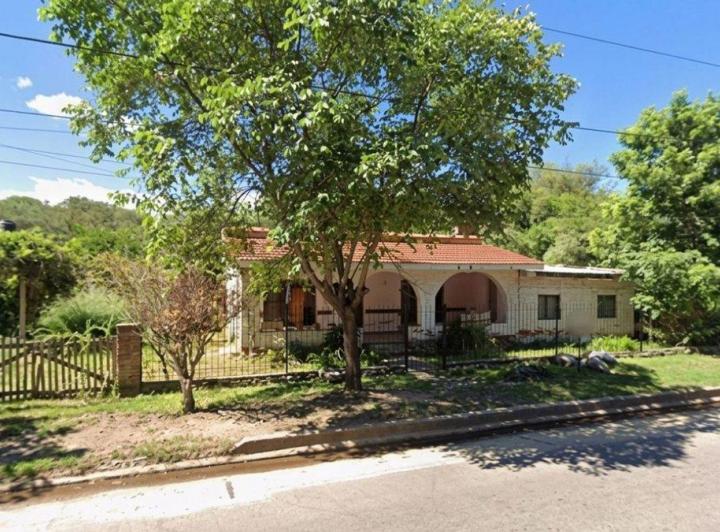 Casa · 175m² · 6 Ambientes · 1 Cochera