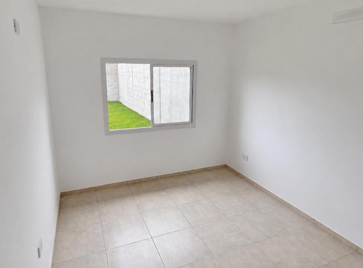 Casa · 95m² · 3 Ambientes · 1 Cochera