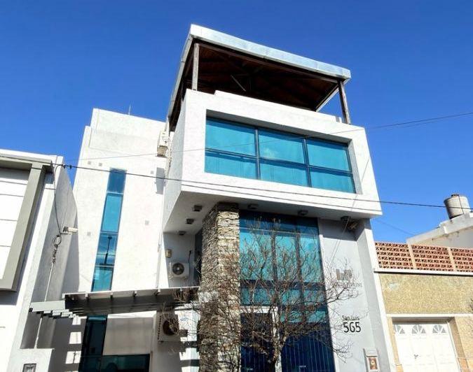 Oficina comercial · 288m² · 5 Ambientes · 1 Cochera