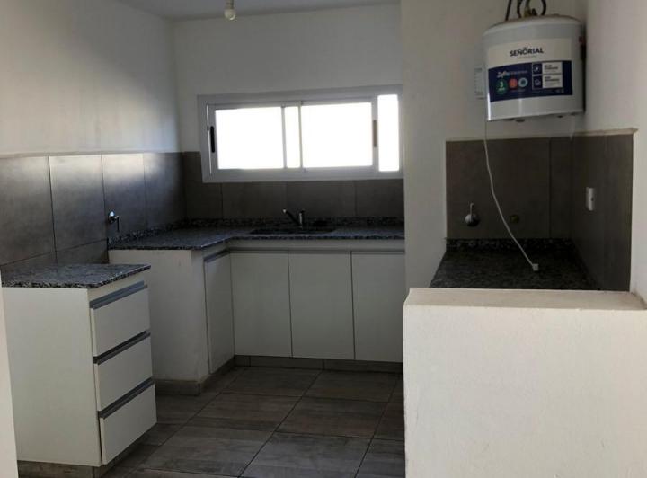 Casa · 90m² · 4 Ambientes · 2 Cocheras
