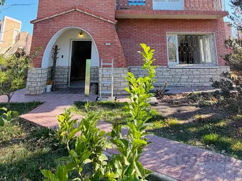 Casa en Alquiler en Cinco Saltos, General Roca