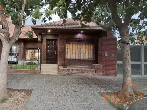 Casa en Venta en Cipolletti, General Roca