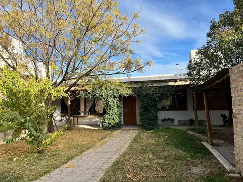 Casa en Venta en Cipolletti, General Roca