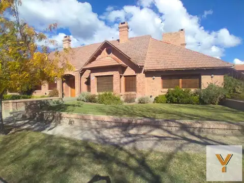 Casa en Venta en General Roca, Río Negro