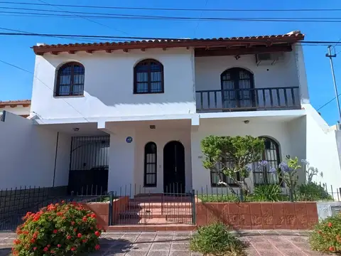 Casa en Venta en Cipolletti, General Roca