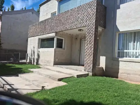 Casa en Venta en Cipolletti, General Roca