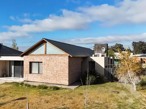 Casa en Venta en Cipolletti, General Roca