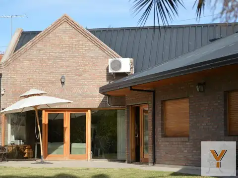 Casa en Venta en Cipolletti, General Roca