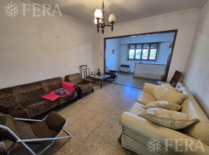 PH · 169m² · 7 Ambientes · 1 Cochera