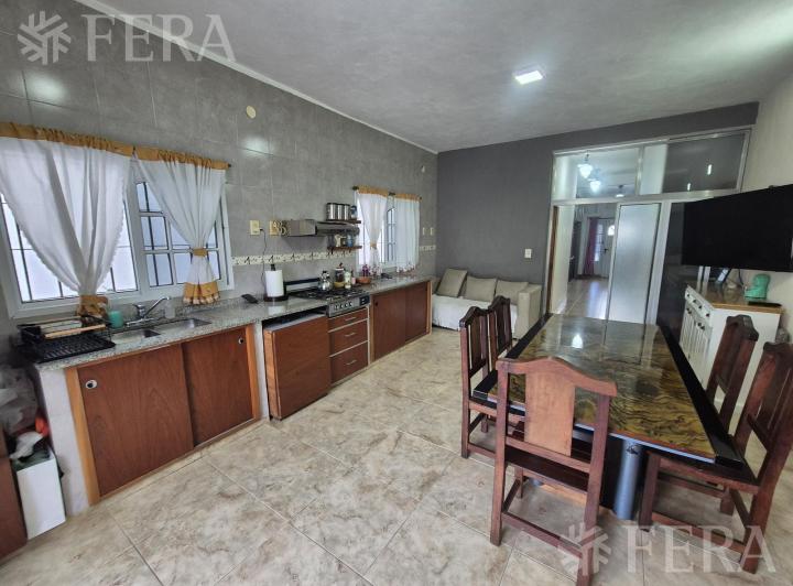 PH · 147m² · 4 Ambientes · 1 Cochera