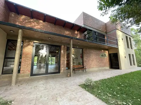 Local en Venta en General Roca, Río Negro