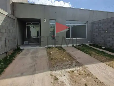 Casa en Alquiler en Neuquen, Confluencia