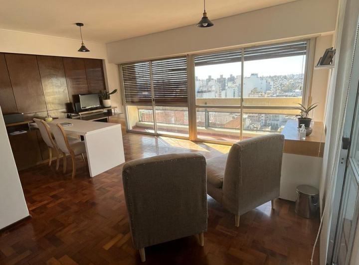 Departamento · 130m² · 5 Ambientes · 1 Cochera