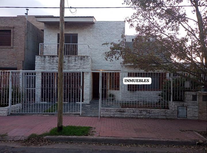 Casa · 192m² · 3 Dormitorios · 1 Cochera