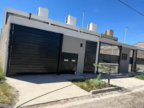 PH en Venta en Plottier, Confluencia