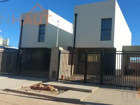 PH en Venta en Centenario, Confluencia