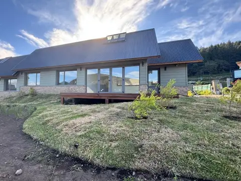Casa en Venta en San Martin de los Andes, Lácar