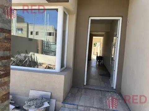 Casa en Venta en Plottier, Confluencia