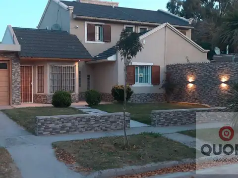 Casa en Venta en Centenario, Confluencia
